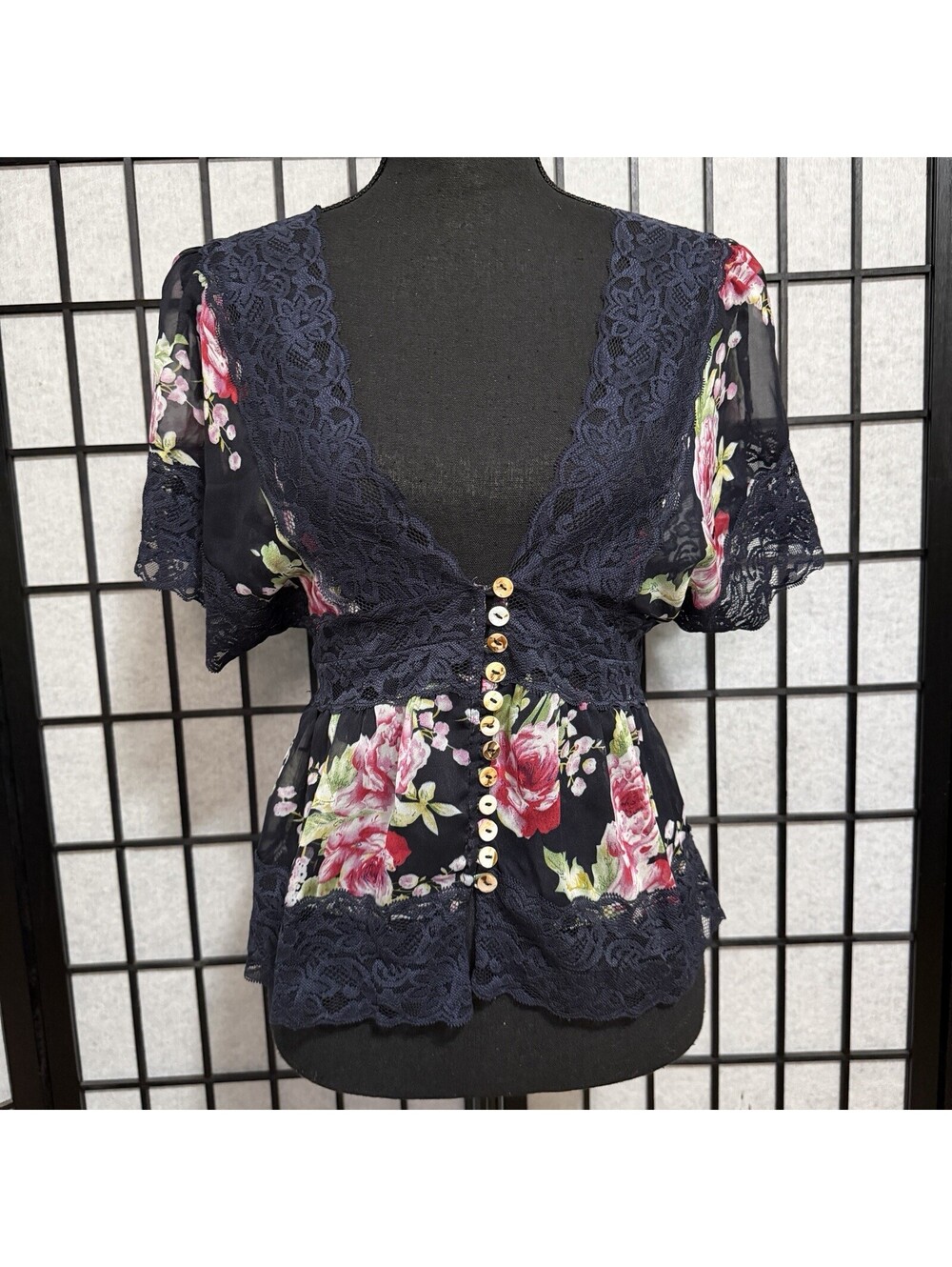 Vintage Forever 21 Black Rose Floral Lace Trim Button Front Blouse Sz S